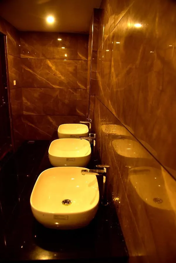 Vyshak International Hotel Payyannur