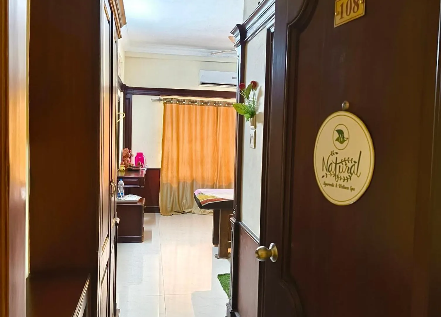 Vyshak International Hotel Payyannur